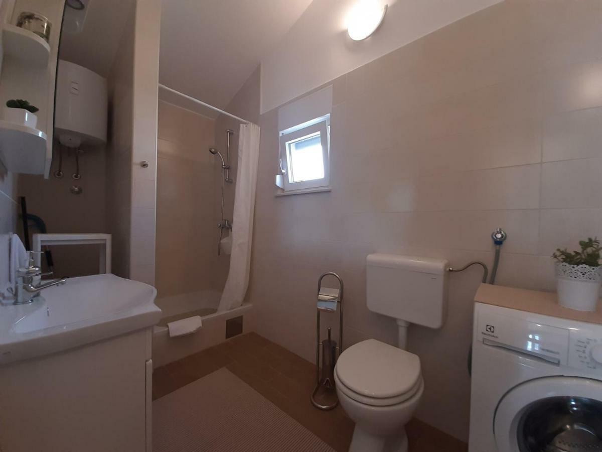 Apartman S Pogledom Ždrelac Екстериор снимка