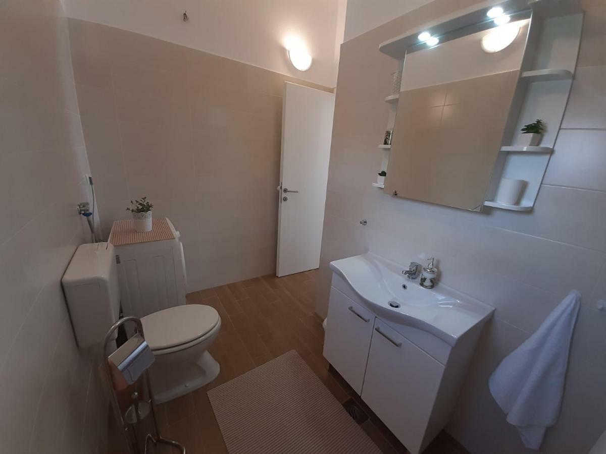 Apartman S Pogledom Ždrelac Екстериор снимка